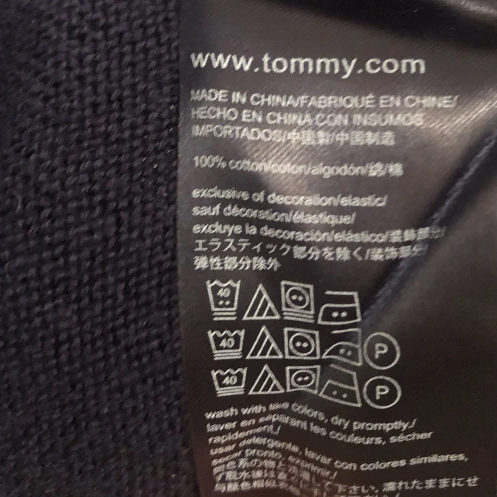 Tommy Hilfiger 1/4  zipped Cotton size large Pullover - Picture 4 of 9